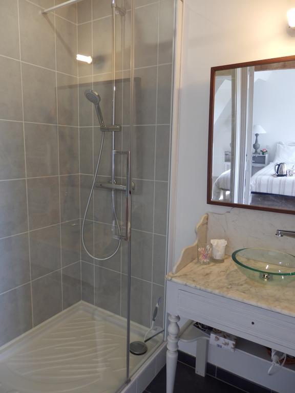 Au Presbytere De Dagmar Erbrée 部屋 写真